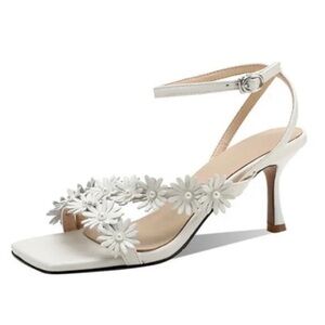 Women’s Poppy Flower Sandals Ankle Strap Mid Heel Shoes Size 220 or 5.5 US New